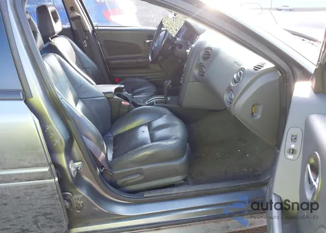 2004 Pontiac Grand Prix Gt2 from USA, damaged, VIN 2G2WS542441301138